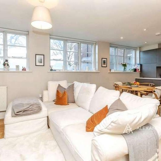 Building, Trenchard Lane, Caversfield, Bicester, OX27 - Photo 1