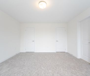 For Lease - 20 Folcroft Street, Brampton, Ontario - Photo 4