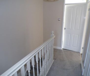 3 bedroom semi-detached house to rent - Photo 4