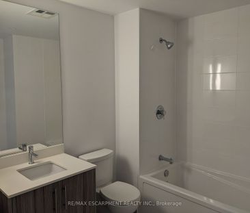 For Lease - 225 Veterans Drive Unit# 910, Brampton, Ontario - Photo 5