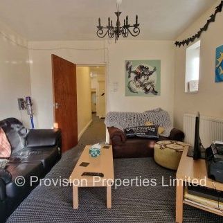 2 Bedroom Flats, Headingley, Leeds - Photo 1