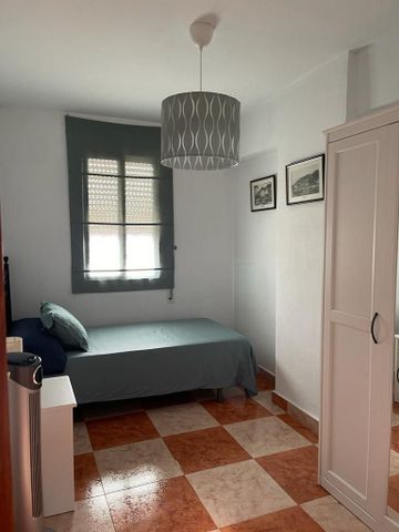 Piso de alquiler en Calle Eugenio Gross, 2, Los Castillejos - La Trinidad - Photo 3