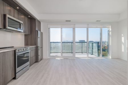 For Lease - 20 Inn On The Pk Dr Drive Unit# 1735, Toronto, Ontario - Photo 3