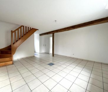 A louer à VILLE-DOMMANGE, appartement en duplex comprenant : vaste ... - Photo 4