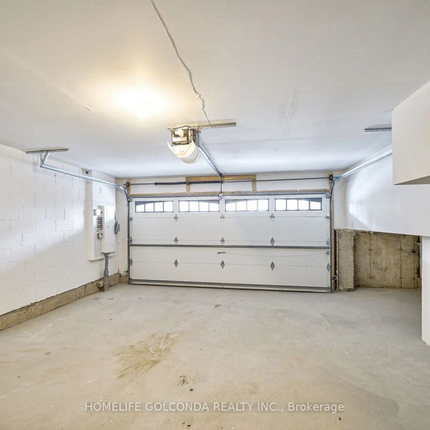 Condo Townhouse For Lease | N9258349 - Photo 1