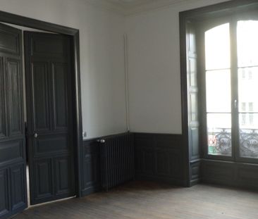 Location Appartement 2 pièces 65m² AURILLAC 15000 - Photo 4