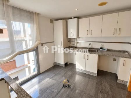 Piso en alquiler en Centro - Photo 4
