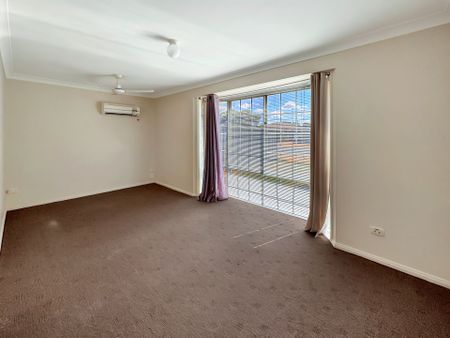 Comfortable Family Home in Narromine - Photo 2