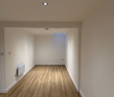 Studio Flat, Two Mile Hill Road, BS15 - Photo 3