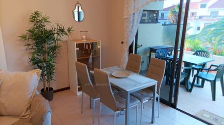 Se alquila para larga temporada apartamento de un dormitorio en la zona del Tope, completamente reformado. - Photo 3