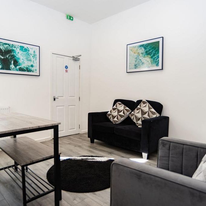 4 bedroom house to rent - Photo 1