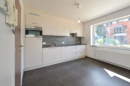 Gelijkvloers appartement met 1 slaapkamer in het hartje van Oudenburg - Foto 3