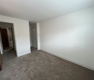 Tavener Close, Baiter Park, BH15 1UP, Poole - Photo 5