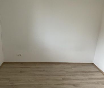 3-Zimmer-Wohnung in Holzwickede Mitte zu besichtigen, mit Laminatboden - Photo 2
