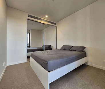 Luxury 1 Bedroom + 1Bathroom with Parking, Storage & Furniture – Midtown Macquarie Park - Photo 5 | Rentumo