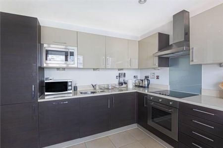 1 Bed Flat, Streamlight Tower, E14 - Photo 3