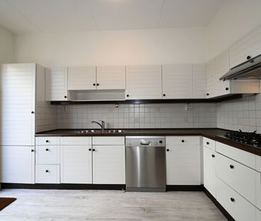 Abraham Kuypersingel 8, Staatsliedenbuurt-Noord, 3332HC, Zwijndrecht - Foto 6