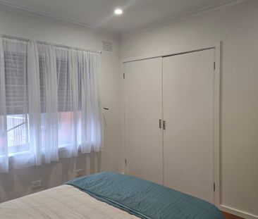 Lalor - Photo 5