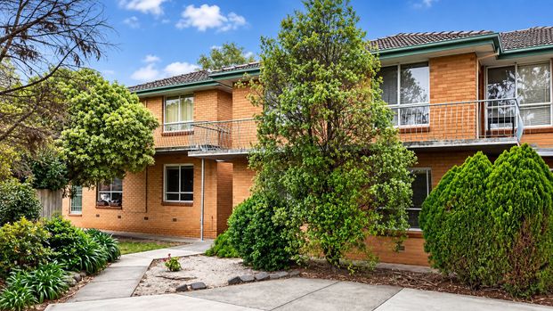 Easy Living in the Heart of Caulfield South - Photo 1