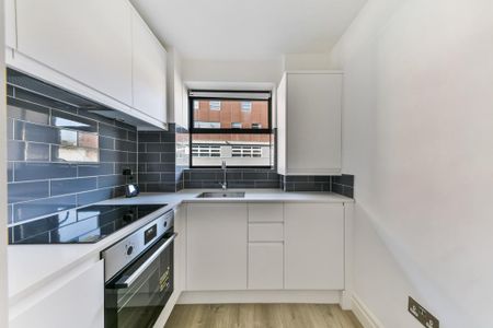 Studio to rent - Photo 2