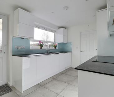 Hobbs Close, St. Albans, St Albans, AL4 0TQ - Photo 3