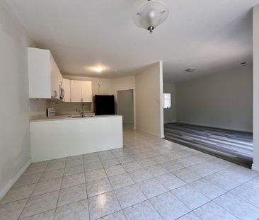 For Lease - 282 Elgin Mills Road, Richmond Hill, Ontario - Photo 3