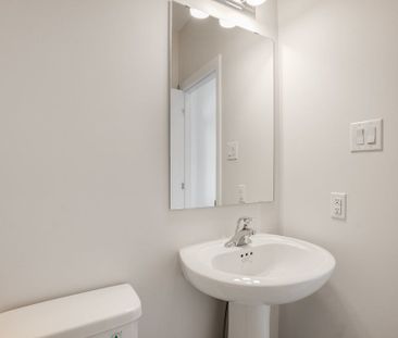 For Lease - 944 SOCCA Crescent, Orleans - Cumberland and Area, Ontario - Photo 2