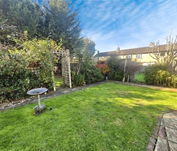 3 bedroom semi-detached house to rent - Photo 6