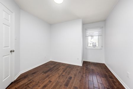 For Lease - 100 Coburg Crescent, Richmond Hill, Ontario - Photo 5