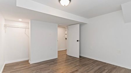 For Lease - 36 Bond Street, London South, Ontario - Photo 3