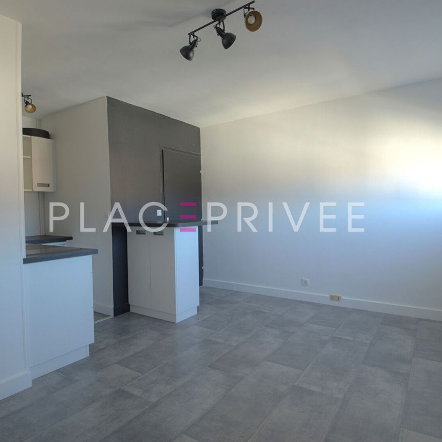 Appartement avec parking - Photo 1