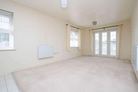 Heaton Court, Colnhurst Road, Central Watford, WD17 - Photo 3