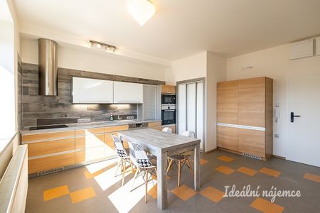 Pronájem bytu 3+kk 55 m² - Fotografie 3