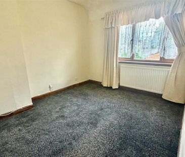 3 bedroom end of terrace house to rent - Photo 4