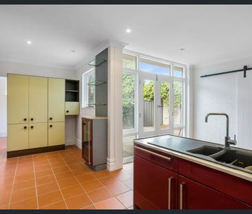 LIVE WHERE THE OTHERS VACATION! - Photo 5