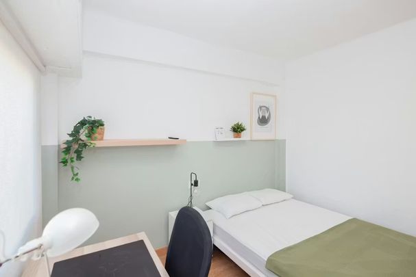 Avinguda de Peris i Valero, Valencia, Valencian Community 46005 - Photo 1