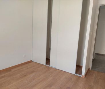 location Appartement T3 DE 68.5m² À GLEIZE - Photo 4