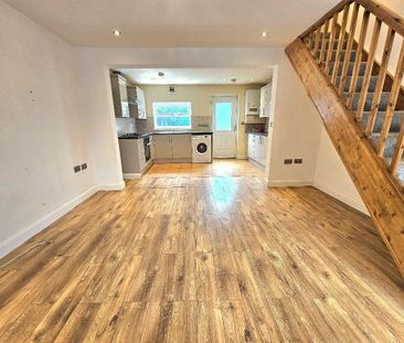 2 bedroom terraced house to rent - Photo 2