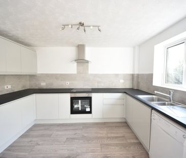 Micklefield Road, High Wycombe, Buckinghamshire,HP13 - Photo 6