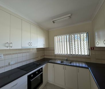 3 BEDROOM 1 BATHROOM DUPLEX IN SADADEEN CLOSE TO SCHOOLS AND CHILDCARE - Photo 6