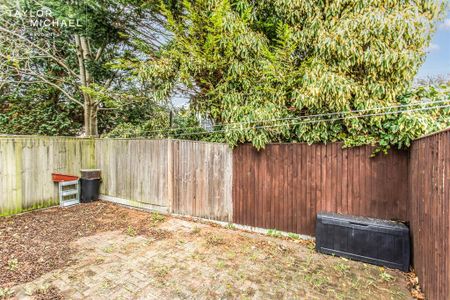 1 bedroom detached house to rent - Photo 5