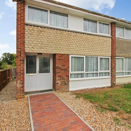 Long Meadow Way, CT2 7BT, Canterbury - Photo 4