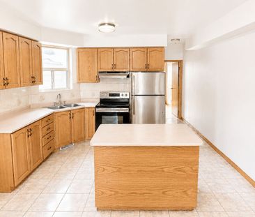 For Lease - 908 Ossington Avenue Unit# Upper, Toronto, Ontario - Photo 2