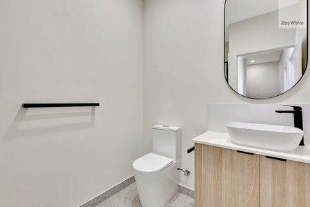 8 Angelina Terrace, Truganina VIC 3029 - Townhouse For Rent | Domain - Photo 3