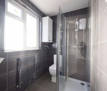 1 Bedroom Apartment To Let - Photo 2