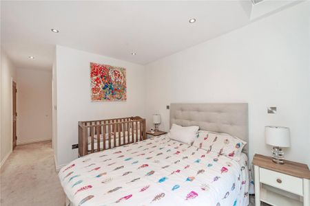 3 bedroom maisonette to rent - Photo 4