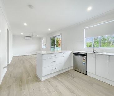 Brand New 2-Bedroom Cabin with Leafy Outlook & Private Access - Photo 5