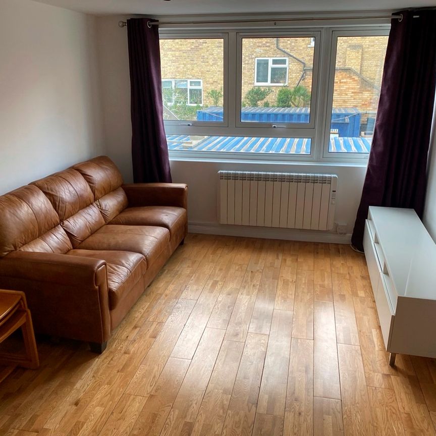1 Bed Flat, Park House, N4 - Photo 1