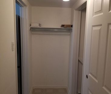 For Lease - 116 Verobeach Boulevard Unit# Low level apartment, Toro... - Photo 3