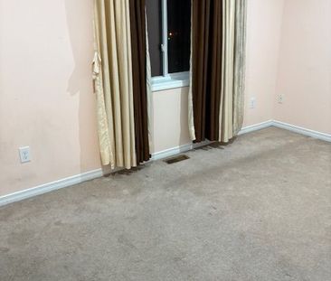 For Lease - 11 Curran Hall Crescent, Toronto, Ontario - Photo 6